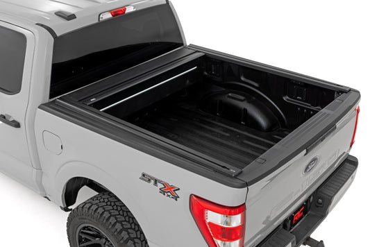 ROUGH COUNTRY POWERED RETRACTABLE BED COVER FORD F150 15-26