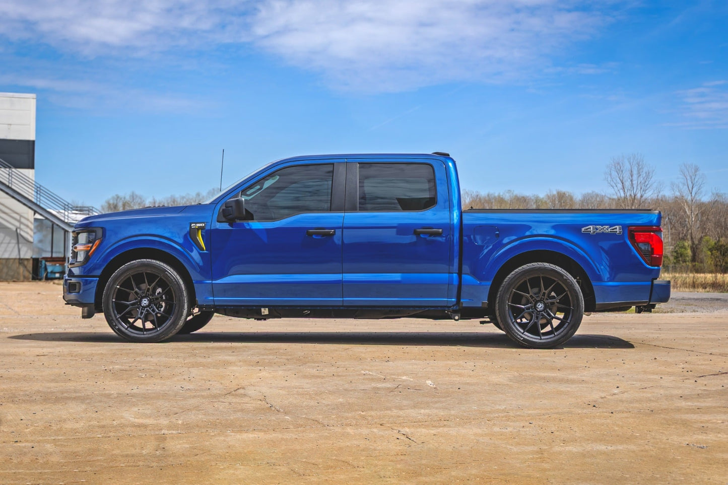 ROUGH COUNTRY M1 2"/4" LOWERING KIT FORD F150 4WD 15-26